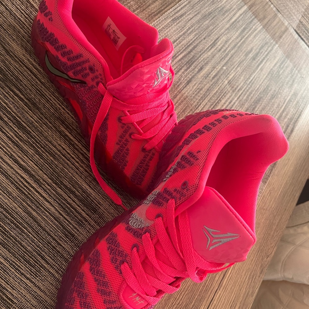 Nike Women's Neon Pink Athletic Sneakers